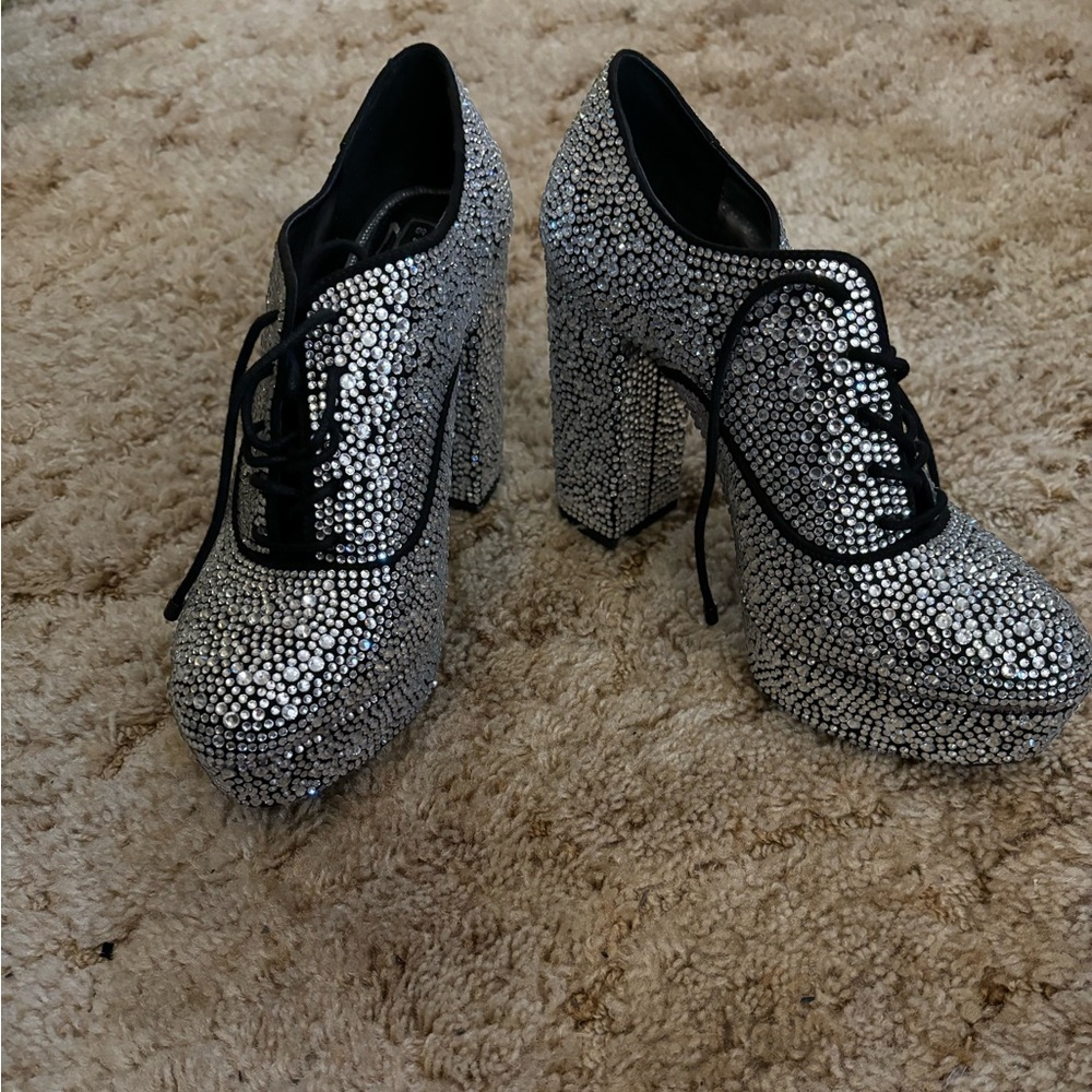 BLING BLING BLING Lace up oxfords!  I need a larger size.  They’re GORGEOUS!!!